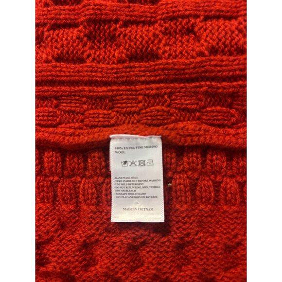 Stauer Cape Shawl Merino Wool Red NWOT Fringe Hem Pockets One size - Picture 5 of 5